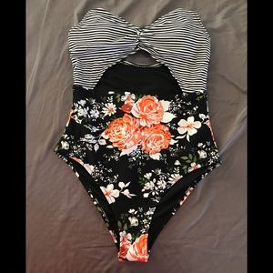 Cupshe One Piece Bathing Suit